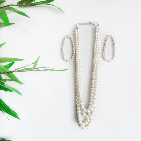 Versona Accessories Multi Strand Faux Pearl Necklace & Bracelets - Picture 1 of 6